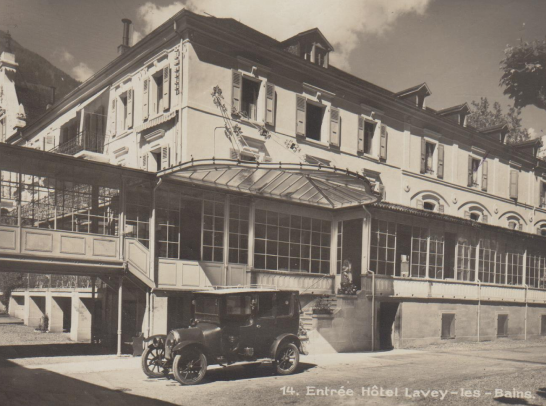 1836-construction-grand-hotel-des-bains-lavey-vieille-photo